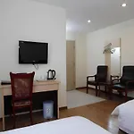 Beijing Yi Jia Hotel